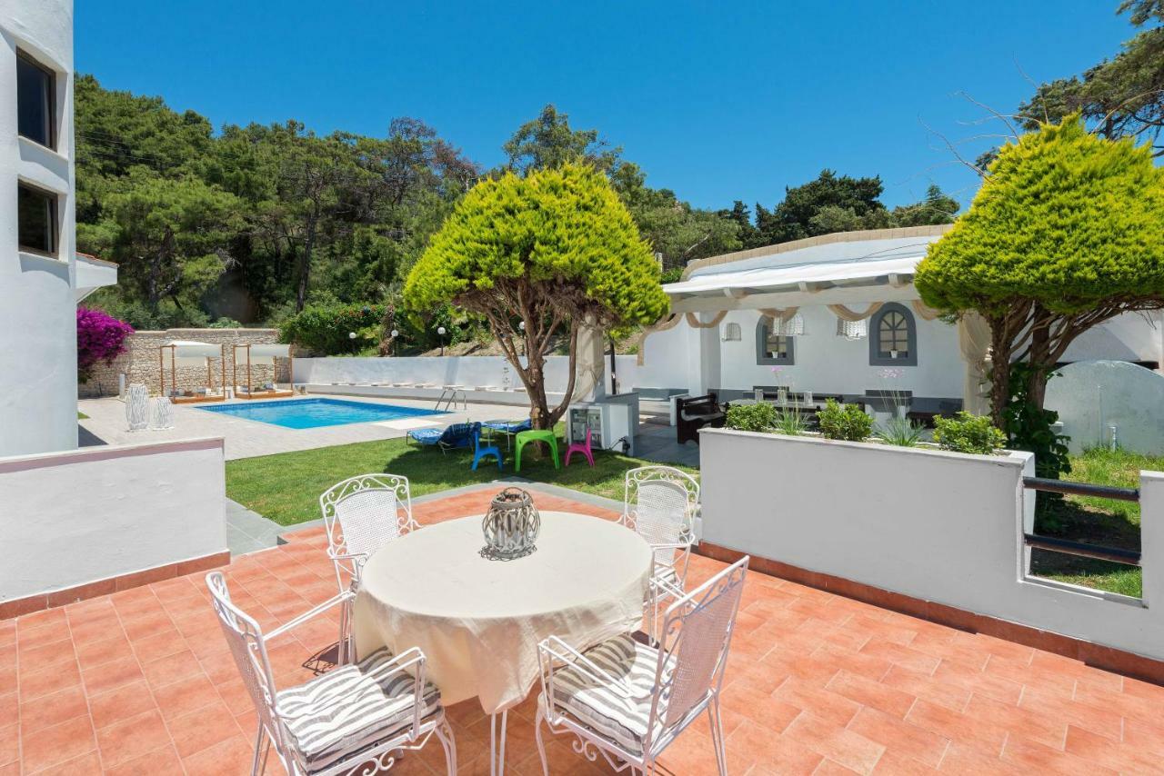 Una Villa Rhodes Ixia  Bagian luar foto